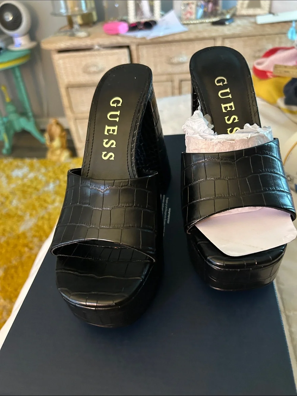 GUESS Black Croc-Embossed Platform Slide Heels NWOB